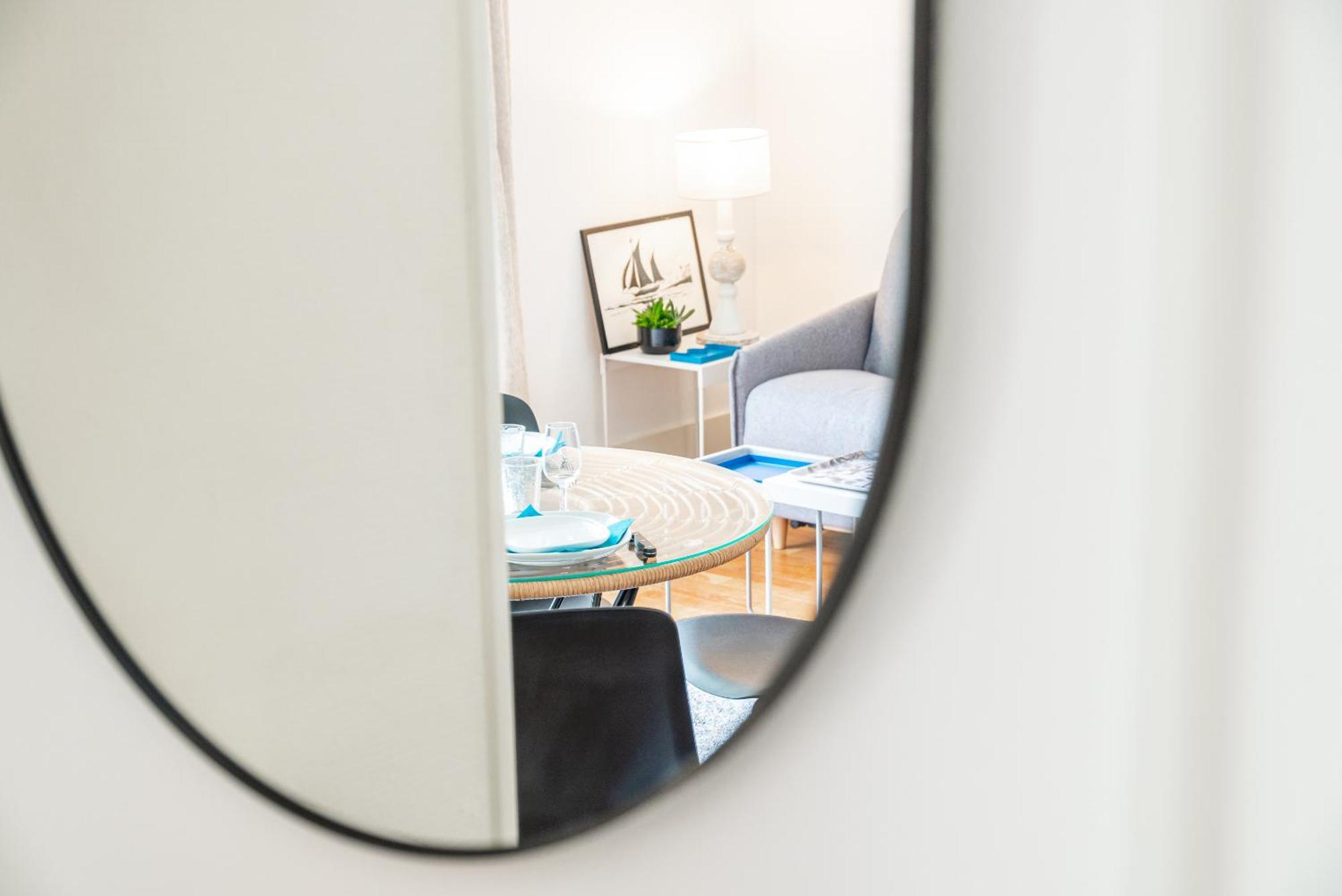Apartment Collection *